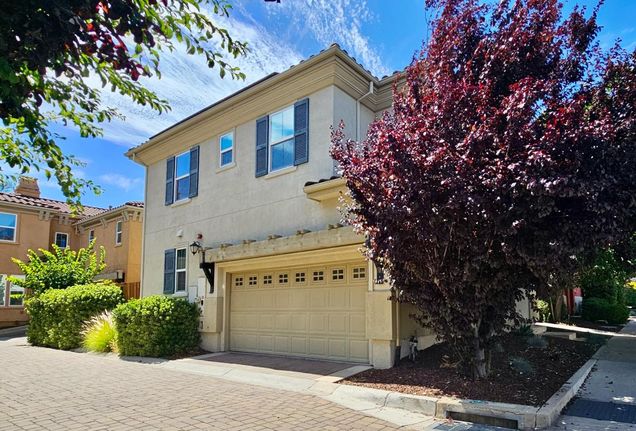 357 Cortona WAY