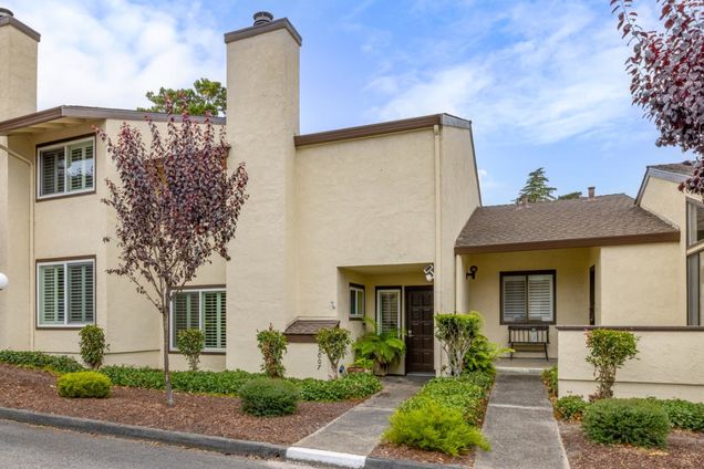 1007 Brentwood CT