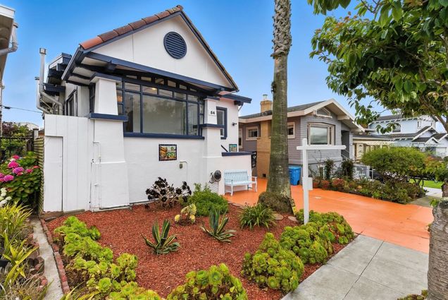 52-54 Eastwood DR SAN FRANCISCO, CA Multifamily Active - Photo 1 of 74. Opens carousel modal