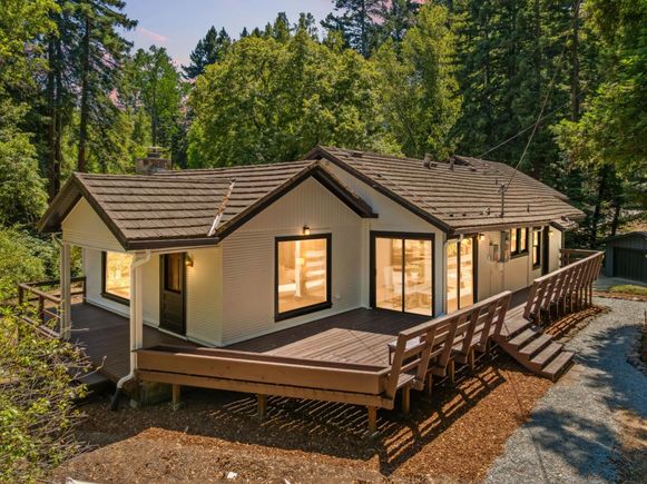 9925 Love Creek RD