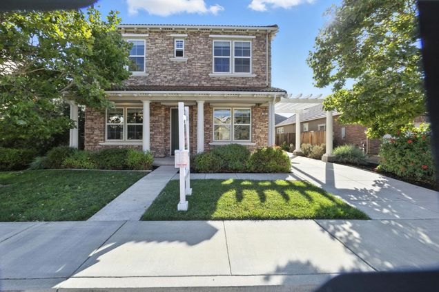 691 San Gabriel AVE