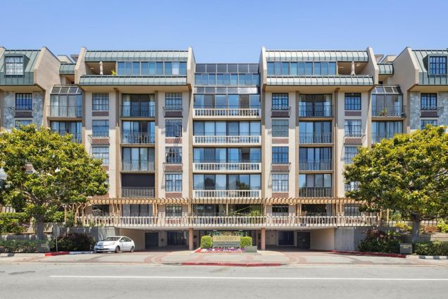 555 Laurel AVE 314 SAN MATEO, CA Condo Active - Photo 1 of 40. Opens carousel modal