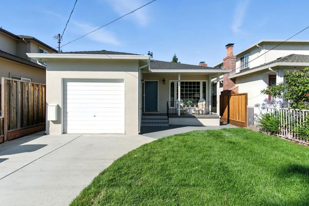 230 Rutherford AVE