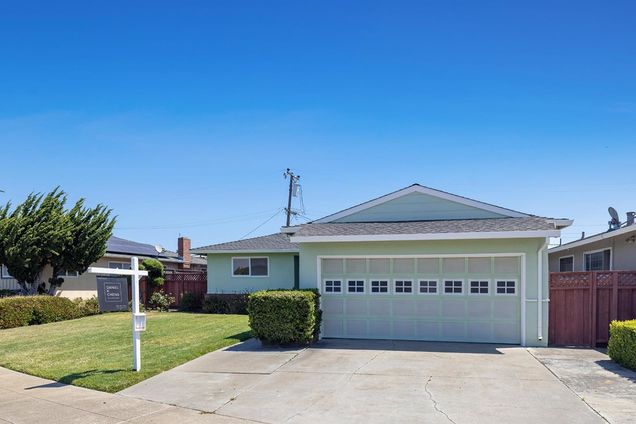 2225 Salisbury WAY SAN MATEO, CA House Active - Photo 1 of 41. Opens carousel modal