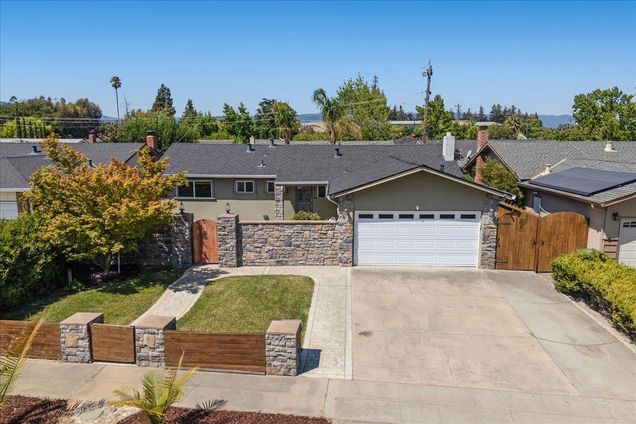 3173 Cyrus AVE