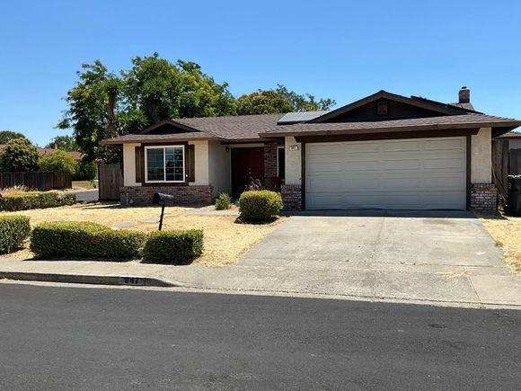 847 Carpetta CIR PITTSBURG, CA House Active - Photo 1 of 20. Opens carousel modal