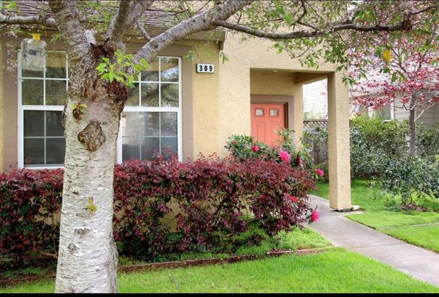 309 Village CIR