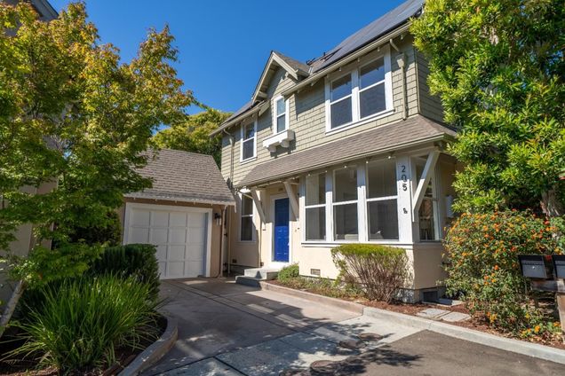 205 Roosevelt TER SANTA CRUZ, CA House Active - Photo 1 of 29. Opens carousel modal