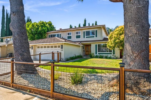 326 El Molino WAY