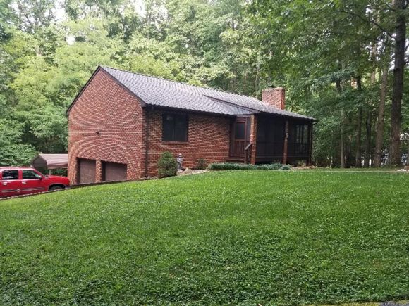 56 yeatts ct lynchburg va 24502 mls 848865 estately 1163 bell ln