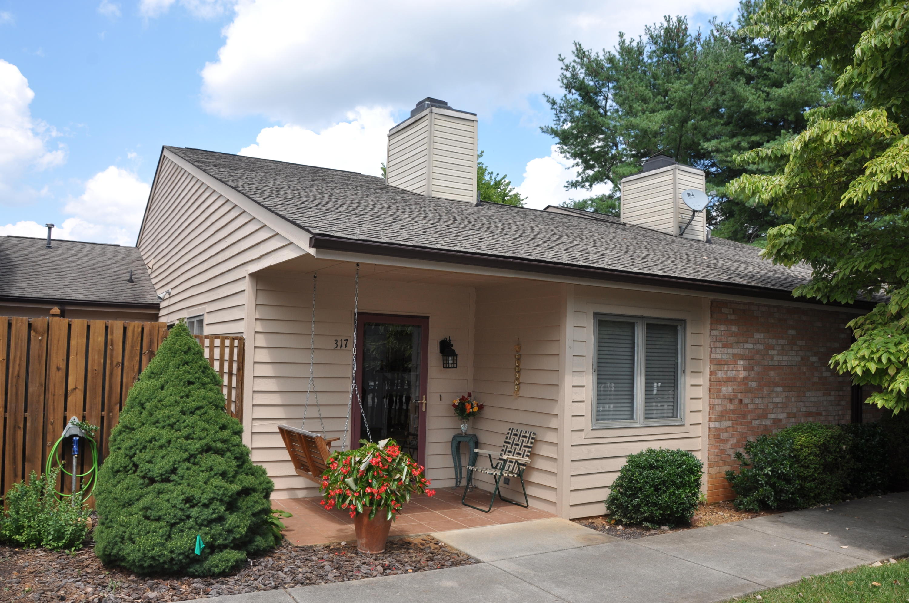 317 Windward DR SW, Roanoke, VA 24018 Estately 🧡 MLS 851533