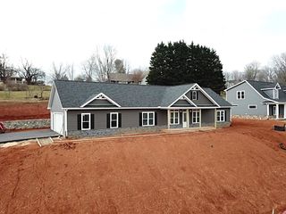 50 Ridgley LN