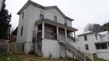 813 Brussels AVE