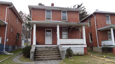 233 Roxbury ST