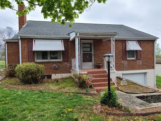 252 Knoll RD