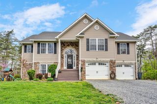 280 Redbud LN
