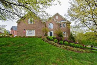 8301 Strathmore LN