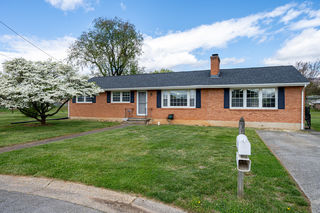 150 Heatherwood LN