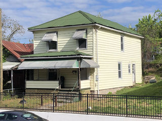 1026 Main ST