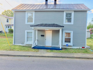 507 Jackson ST