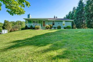 1401 Treasure LN