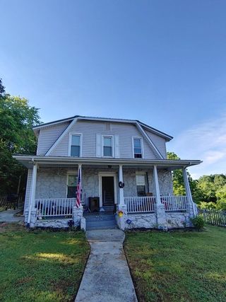 415 Main ST
