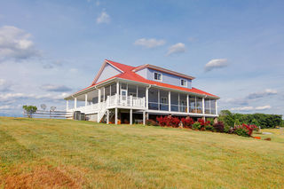 1025 Five Forks RD