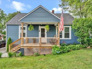 809 Mississippi AVE NE