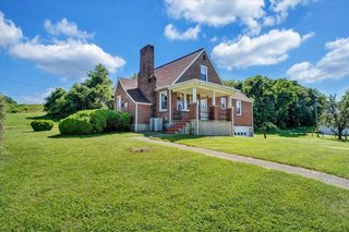 1739 Mill LN