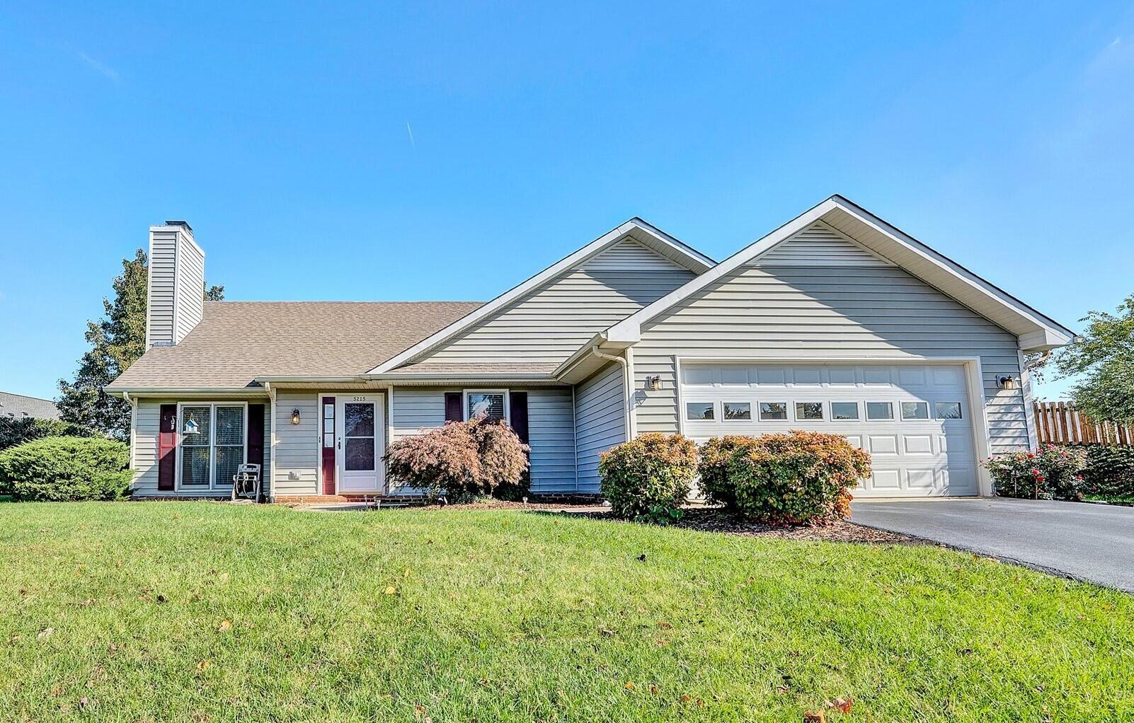 5215 Huntridge RD, Roanoke, VA 24012 Estately 🧡 MLS 885268