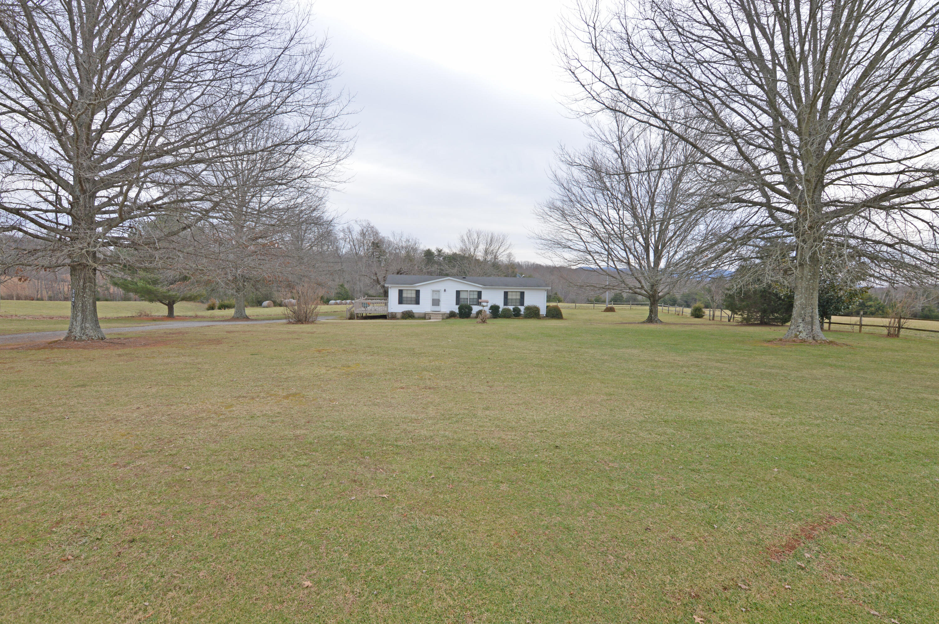 2025 Tolers Ferry RD, Huddleston, VA 24104 Estately 🧡 MLS 886304