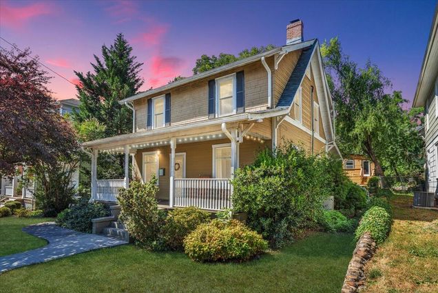 519 Arbutus AVE SE Roanoke, VA House Pending - Photo 1 of 63. Opens carousel modal