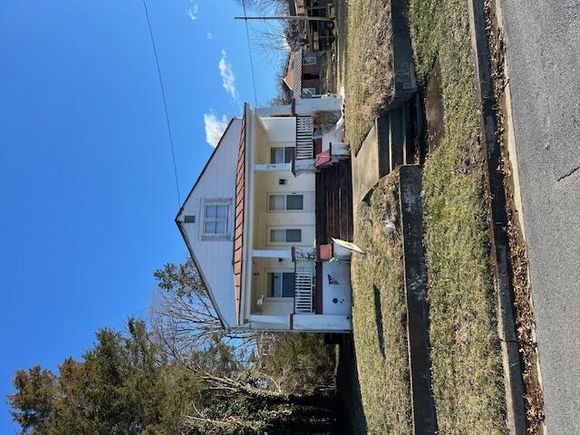 418 Polk AVE Vinton, VA Multifamily Active - Photo 1 of 7. Opens carousel modal