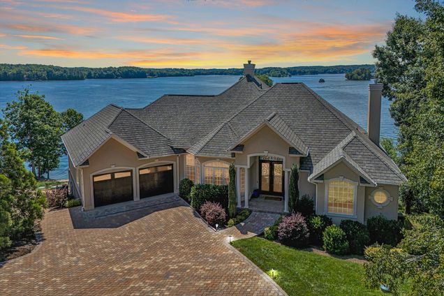60 Westridge LN