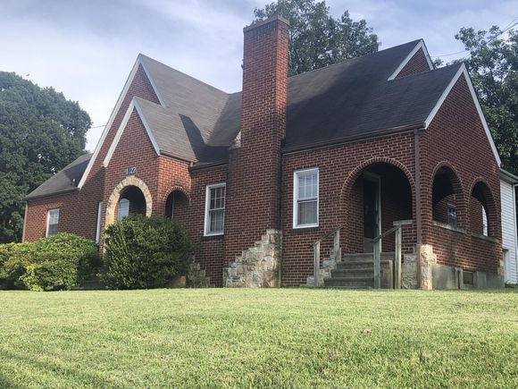 1027 Hardy RD Vinton, VA House Active - Photo 1 of 1. Opens carousel modal