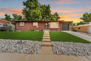 3389 W Aqueduct Avenue
