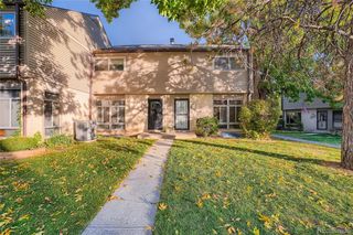 4381 W Ponds Circle