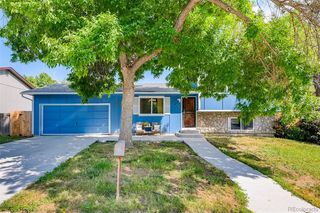 8136 Explorador Calle