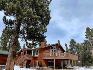 1954 Bluestem Way