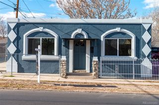 563 S Irving
