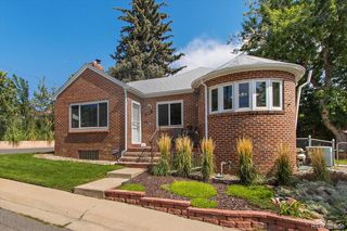 2424 Stuart Court