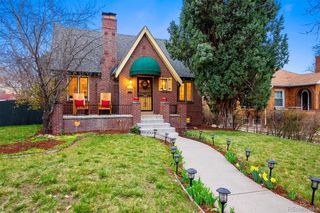 1401 Dahlia Street