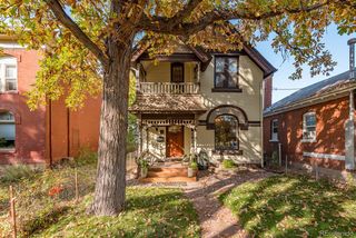 319 W Irvington Place
