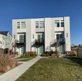 1630 W 67th Circle