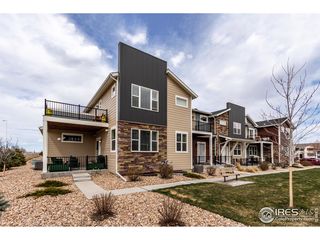 735 Robert Street
