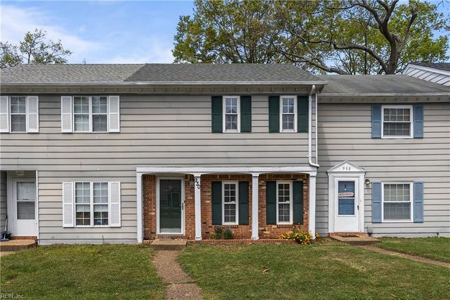 930 Seabreeze Court Chesapeake, VA Townhouse Sold - Photo 1 of 1. Opens carousel modal
