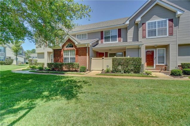 3856 Lasalle Drive Unit 107