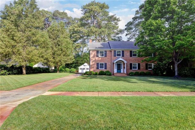 21 Westover Road Newport News, VA House Active - Photo 1 of 43. Opens carousel modal