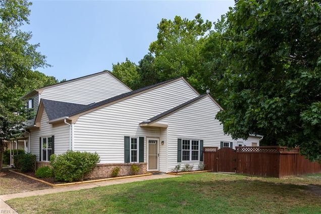 313 Wrought Iron Bend