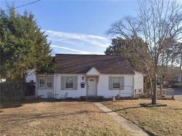 1201 Sunset Drive